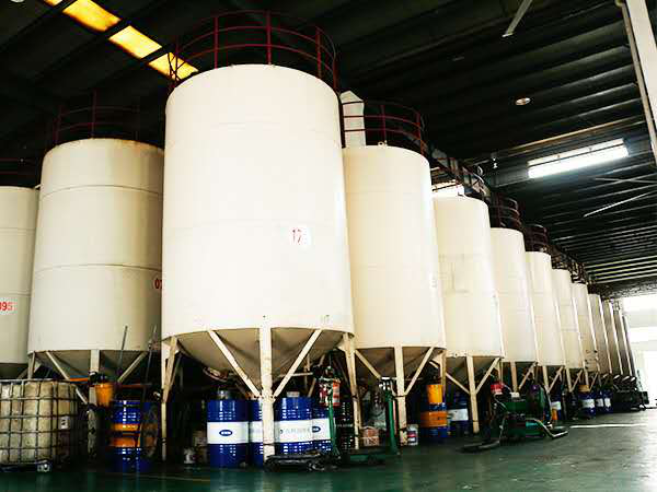 英吉儲(chǔ)油中心