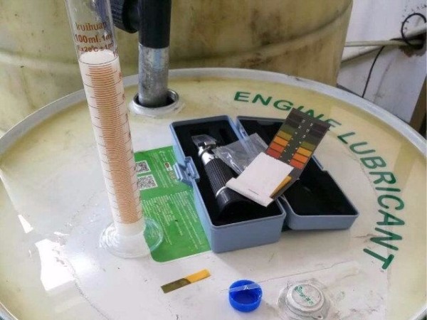 英吉切削液配比現(xiàn)場