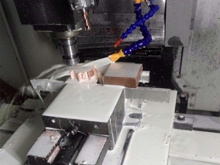 英吉切削液加工現(xiàn)場